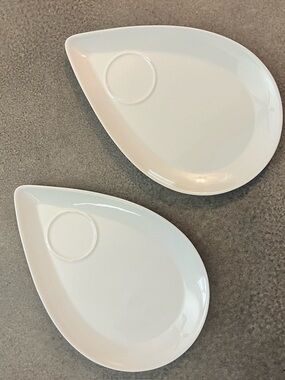 Figgjo Norway Set of 2 Tea Plates 1990s Tear Drop Design Rare Vintage